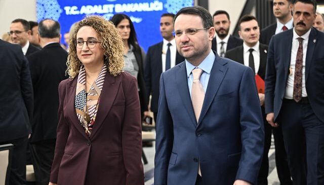 Adalet Bakanı Akın Gürlek oyunculuk yapmış! İşte oynadığı dizi