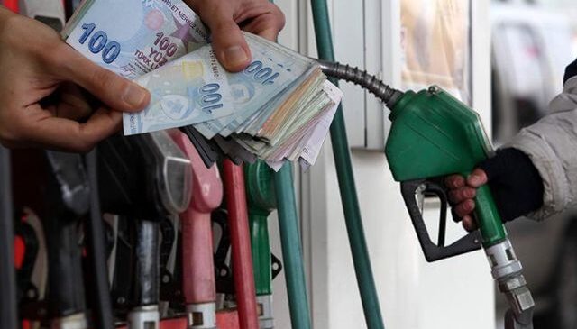 Akaryakıta çifte zam! Motorin fiyatı 80 lirayı geçti