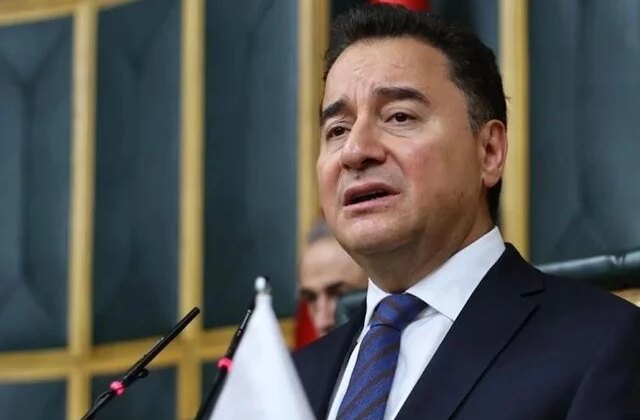 Ali Babacan: Türkiye’de mutfakta yangın var, vatandaş iftar sofrasını kurarken cebine bakıyor