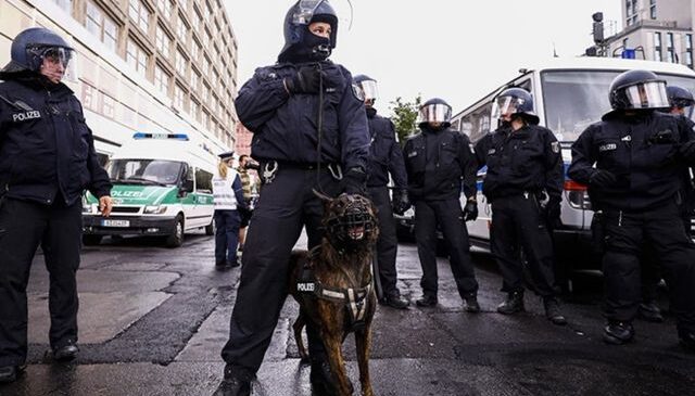 Almanya’da aşırı sağcılara yönelik baskın düzenlendi