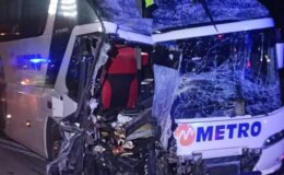 Amasya’da otobüs ile tır çarpıştı: Çok sayıda yaralı var