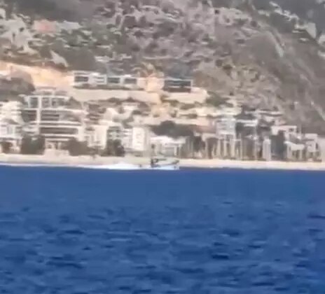 Antalya açıklarında mültecileri taşıyan bot battı: 15 ölü, 20 yaralı