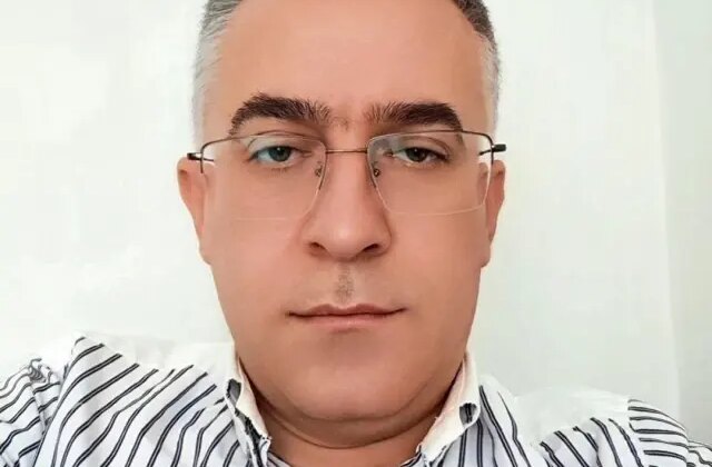 Aracında başından tabancayla vurulmuş halde ölü bulundu