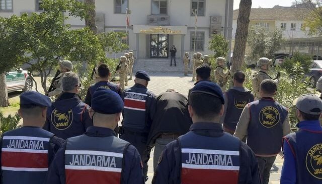 Aydın’da annesini arazi anlaşmazlığı nedeniyle öldüren oğlu tutuklandı