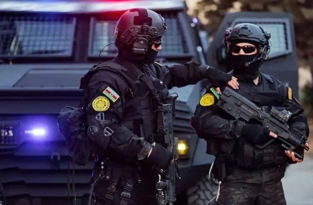 Azerbaycan’da İran alarmı! Saldırı hazırlığına destek vermekle suçlanan 8 kişi gözaltına alındı