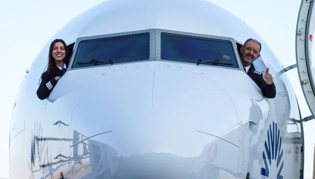 Gökyüzünde duygulandıran anlar! Baba veda etti, hikaye kızıyla devam etti