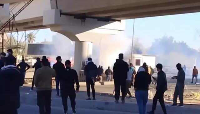 Irak da karıştı! Şiiler Yeşil Bölge’ye akın etti, polis sert müdahale etti