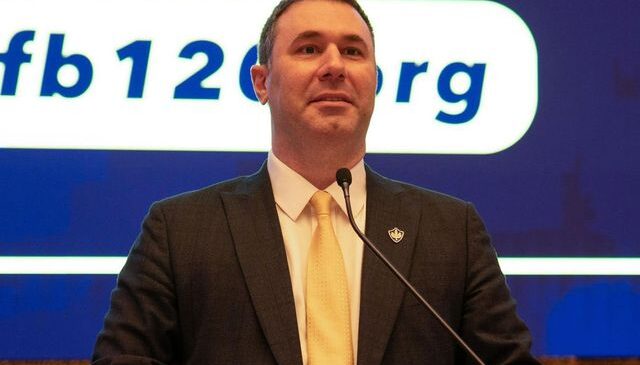 Barış Göktürk, Fenerbahçe’ye başkan adaylığını açıkladı