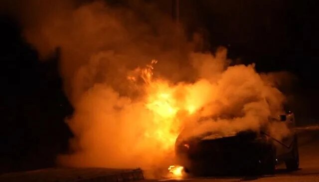 Saatler önce teslim aldığı araç kül oldu