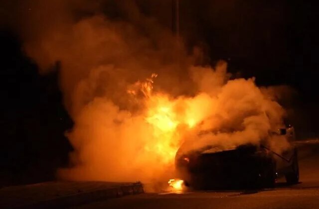 Saatler önce teslim aldığı araç kül oldu