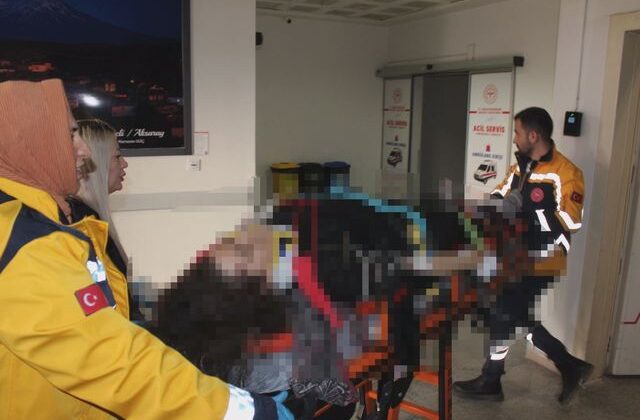 Bayram tatili yolunda kaza: Anne ve baba öldü, 4 oğlu yaralandı