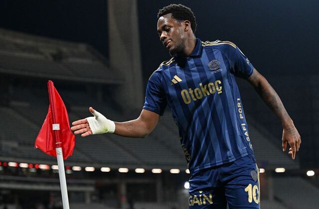 Bir ayrılık daha! Jhon Duran çorap değiştirir gibi takım değiştiriyor