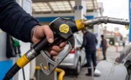 Brent petrolün varil fiyatı 90 doları aştı