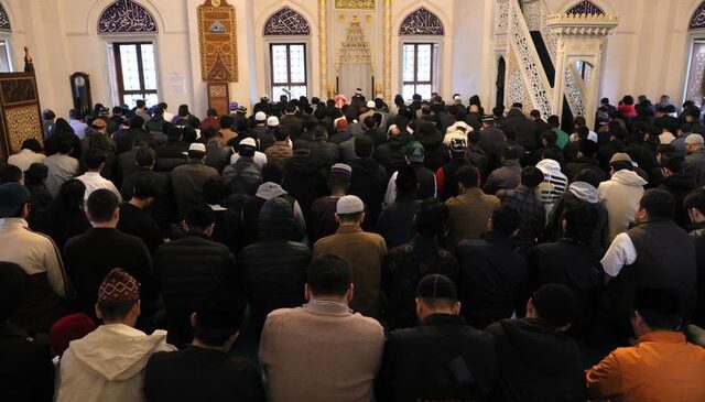 Bu camide bayram namazı 5 kez kılındı