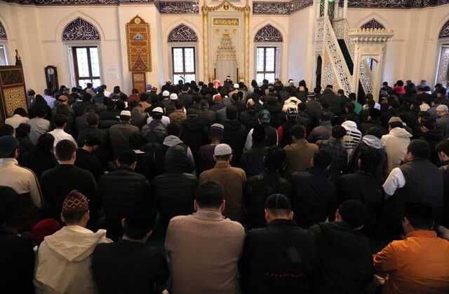 Bu camide bayram namazı 5 kez kılındı