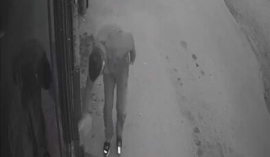 Bursa’da pizza zincirinin eski çalışanı 2 şubeyi kundakladı; o anlar kamerada