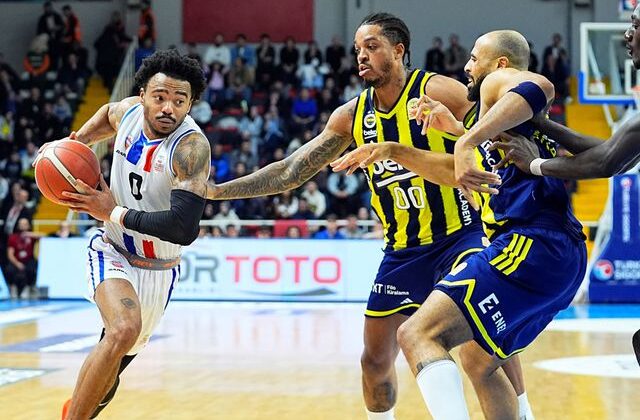 Büyükçekmece-Fenerbahçe maçında olay: Başkanın talimatıyla kadın ve çocuklar darp edildi