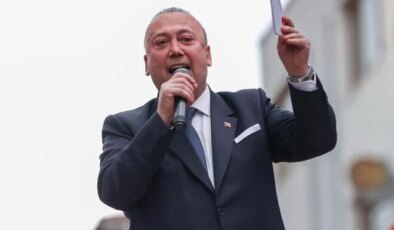 CHP’de Özkan Yalım’ın üyeliği askıya alındı