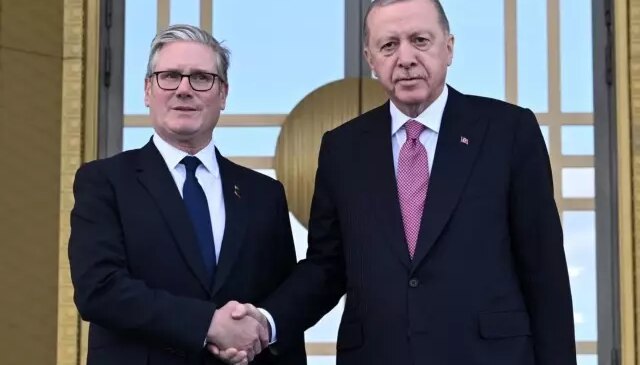 Cumhurbaşkanı Erdoğan, İngiltere Başbakanı Starmer ile görüştü