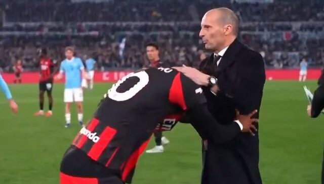 Dünya devinde kaos! Yıldız isim hocasıyla tartıştı, Galatasaray taraftarı harekete geçti