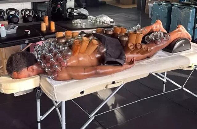 Dünyaca ünlü isim hacamat yaptırdı