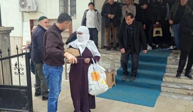 Elazığ’da dilenci zabıtalara yakalandı: “Al senin olsun” diyerek parayı teklif etti