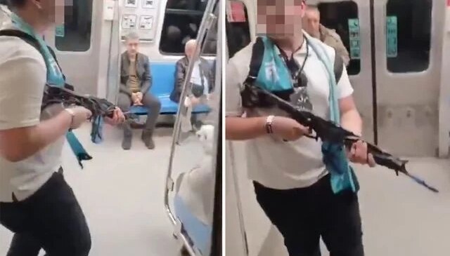 Elindeki oyuncak silahı, metrodaki insanlara doğrulttu