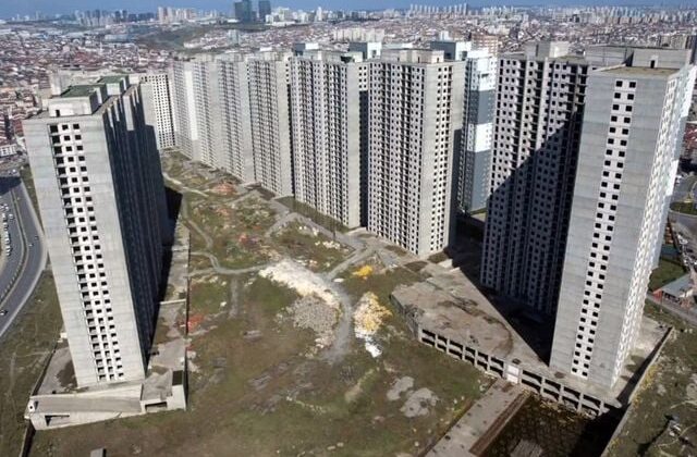 İstanbul’da 15 yıldır inşaatı süren gökdelenleri yapan şirkete kayyum atandı