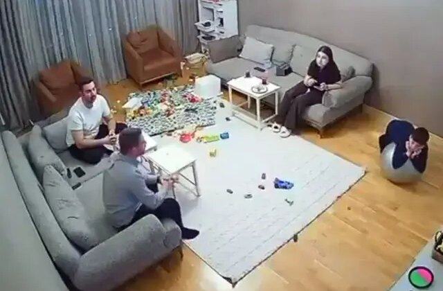 Eşini odadan çıkardıktan 10 saniye sonra havaya uçtu