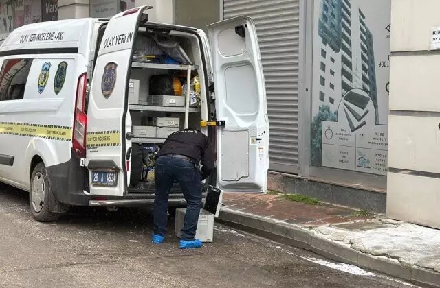 Eskişehir’de korkunç olay: Pencereden atlayan adam eşini boğarak öldürmüş