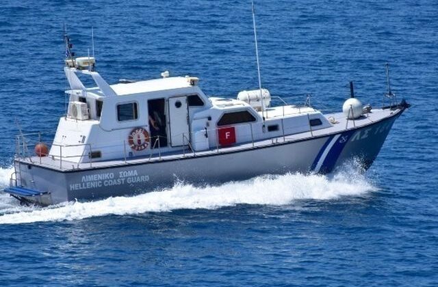 Estonya Büyükelçisi’nin de içinde olduğu gemi Meis açıklarında battı