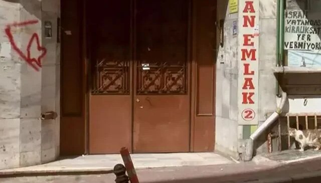 Fatih’te tartıştığı eşini döverek öldürdü