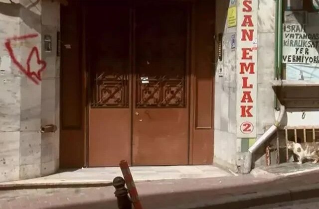 Fatih’te tartıştığı eşini döverek öldürdü