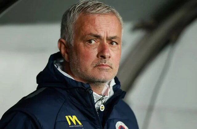 Fenerbahçe’de gelene geçene yenilen Mourinho Benfica’da uçuşa geçti