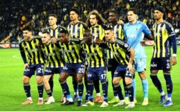 Fenerbahçe taraftarından iki yıldız oyuncuya protesto