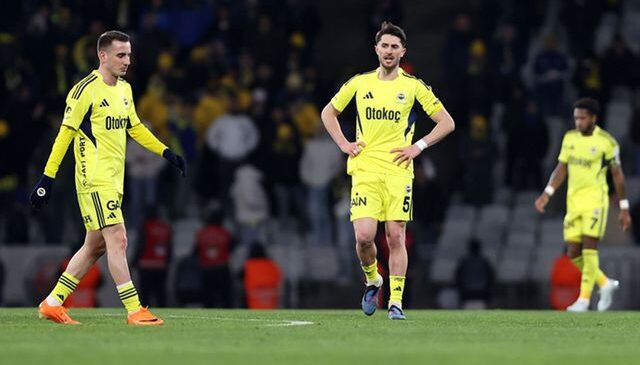 Fenerbahçeli futbolcular ve aileleri tehdit ediliyor