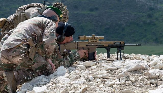 Fransa ve Güney Kıbrıs Rum Yönetimi, müşterek denizden kıyıya çıkarma tatbikatı yaptı