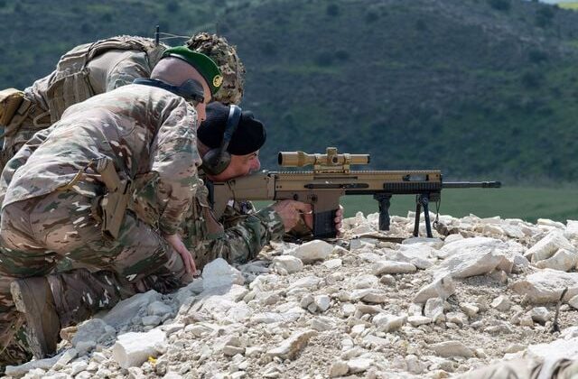 Fransa ve Güney Kıbrıs Rum Yönetimi, müşterek denizden kıyıya çıkarma tatbikatı yaptı