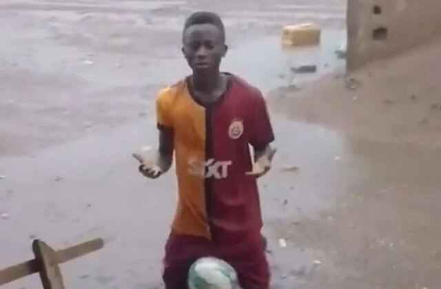 Galatasaray’a transfer olmak için bakın ne yapıyor