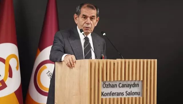 Galatasaray’dan maç sırasında istifa çağrısı