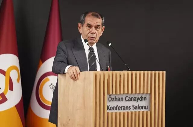 Galatasaray’dan maç sırasında istifa çağrısı