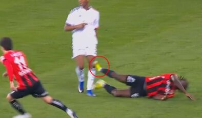 Gençlerbirliği, Beşiktaş karşısında 10 kişi kaldı