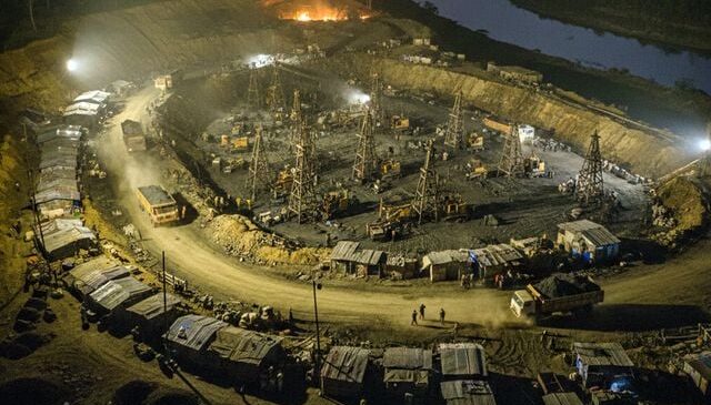 Güney Sudan’da bir maden ocağına yapılan silahlı saldırıda en az 74 kişi öldü