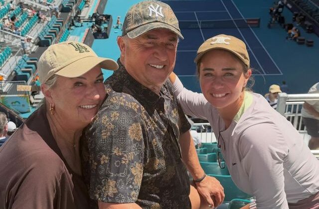 Her gören aynı yorumu yaptı! Fatih Terim ailesiyle birlikte Miami Açık tenis turnuvasında