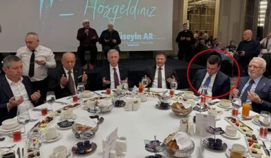 Herkes iftar duasında Osman Gökçek telefonda
