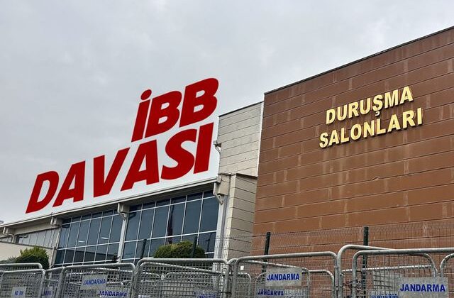 İBB davasında 12. gün: Raylı Sistemler Daire Başkanı Ceyhun Avşar soruları yanıtladı