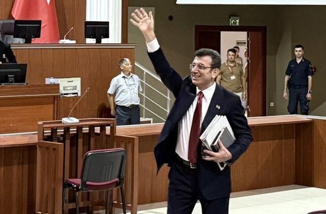 İBB yolsuzluk davasında ilk duruşma yeniden başladı