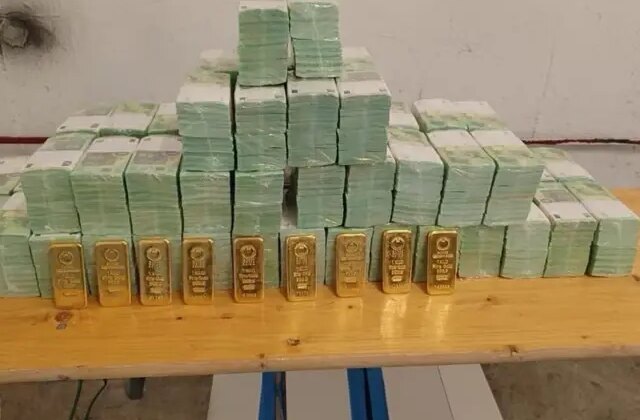 El konulan zırhlı araçlardan milyonlarca euro, dolar ve altın çıktı