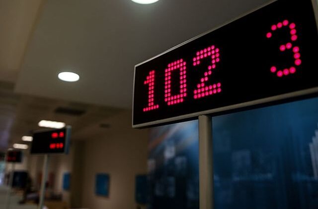 İki bankanın izinleri iptal edildi