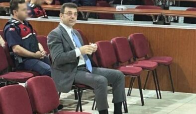 İBB davasında 2. gün! Oturma krizi yaşandı: Sizin yüzünüzden yargılamaya başlayamıyorum